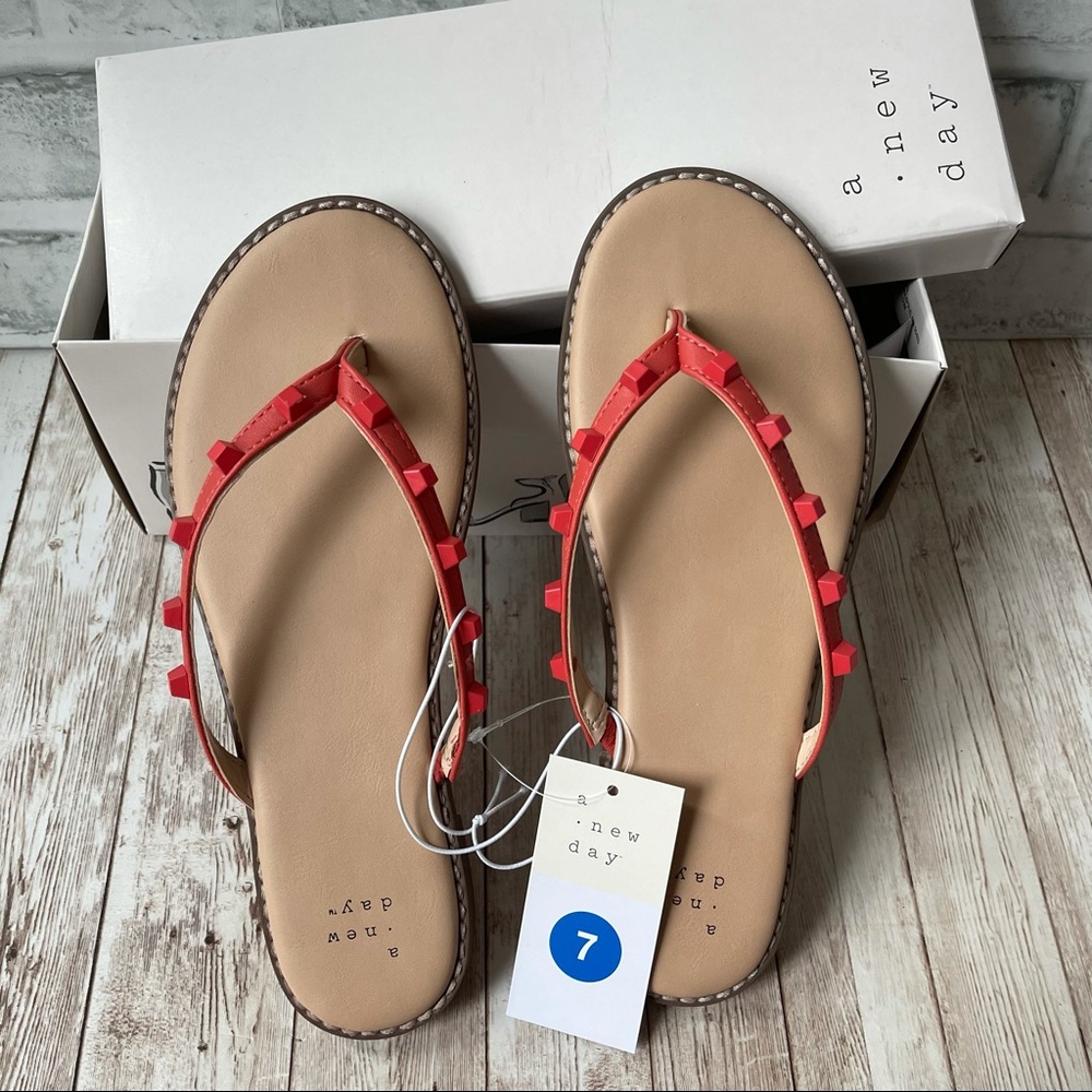 NEW SLOAN STUDDED CORAL SANDALS FLIP FLOPS  7